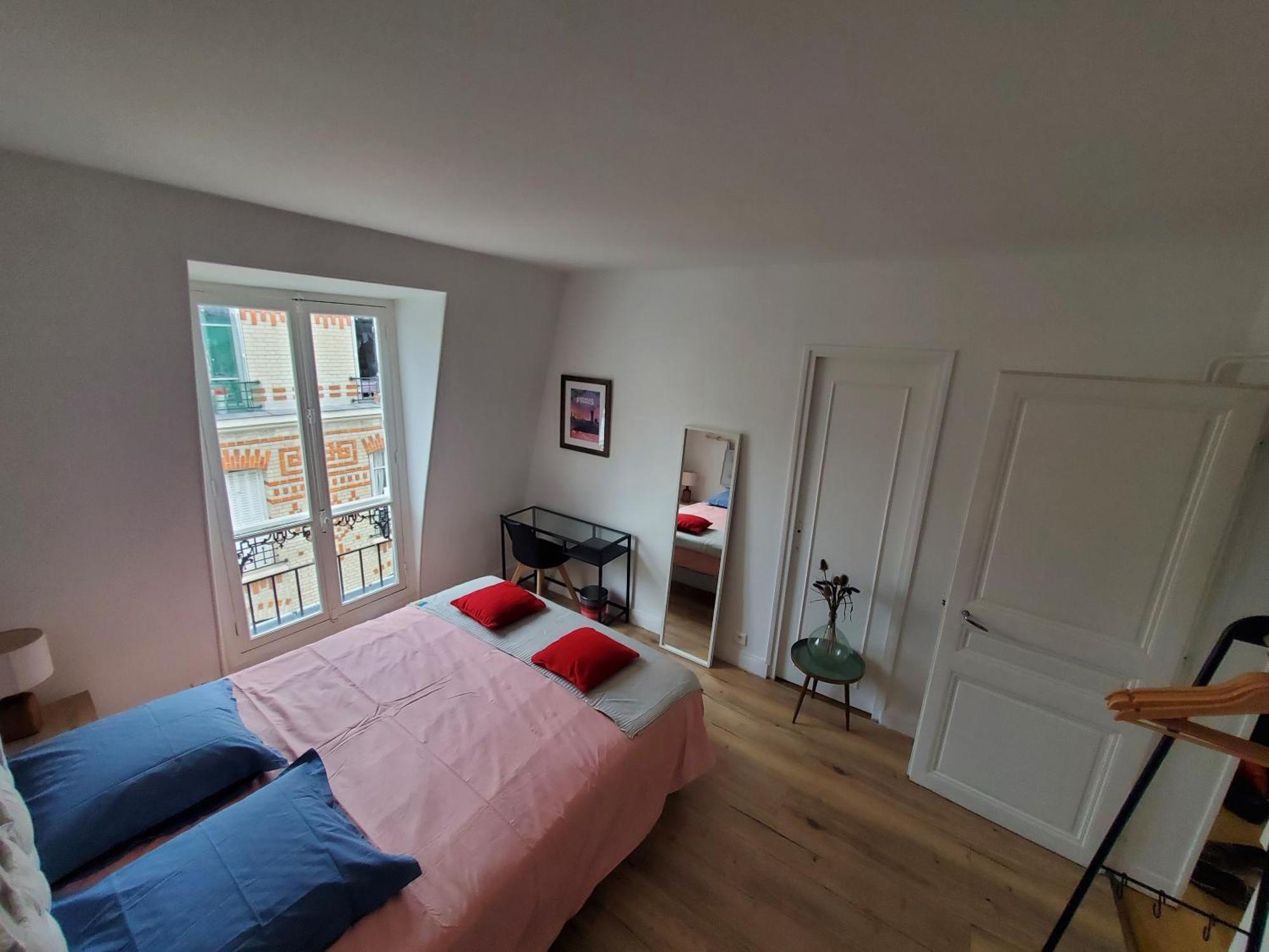 Guest - R&m Bed & Breakfast Parijs